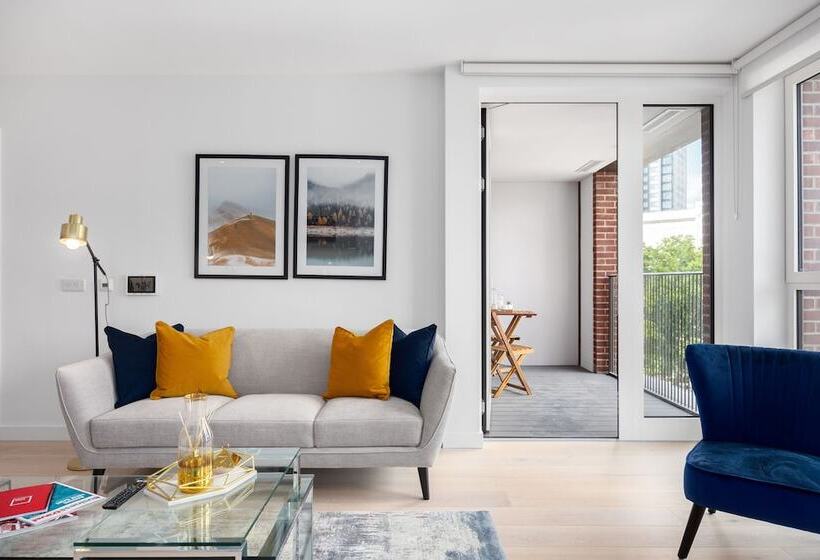 Two Bedroom Serviced Apartment With Balcony In Weymouth Building, Deacon Street