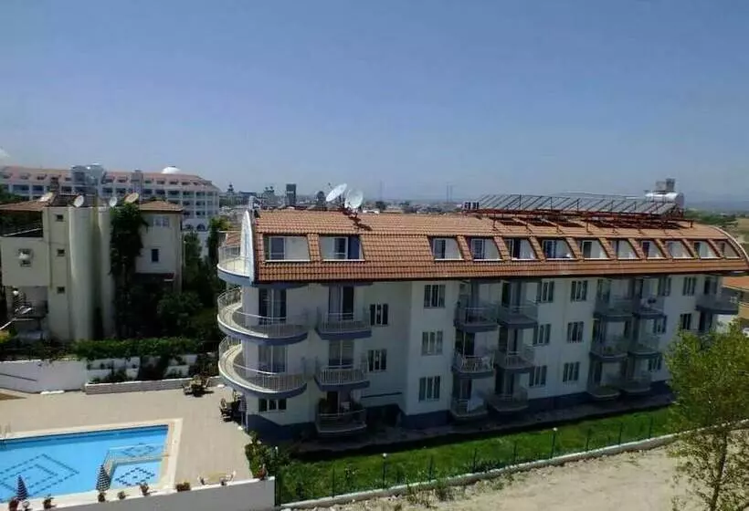 Un Side Aparthotel
