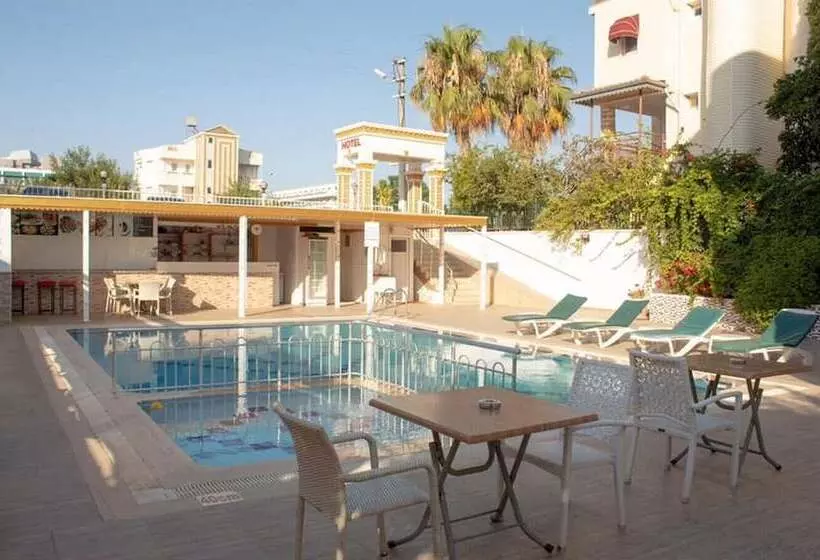 Un Side Aparthotel