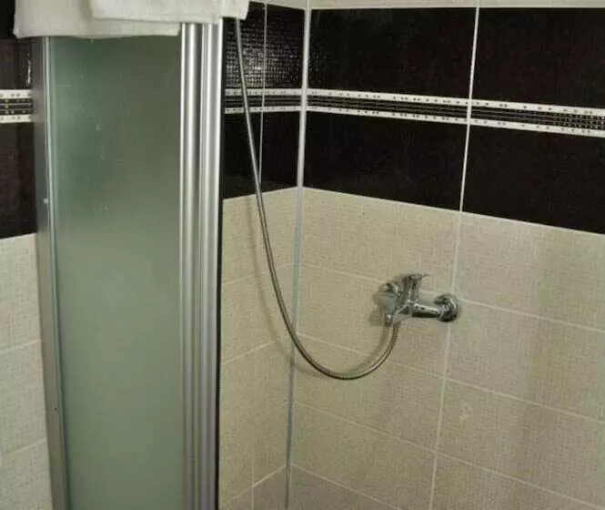 Un Side Aparthotel