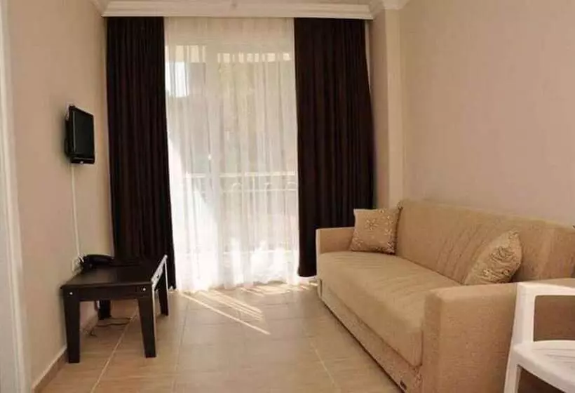 Un Side Aparthotel