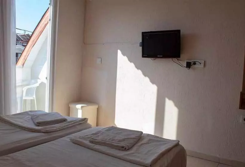 Un Side Aparthotel