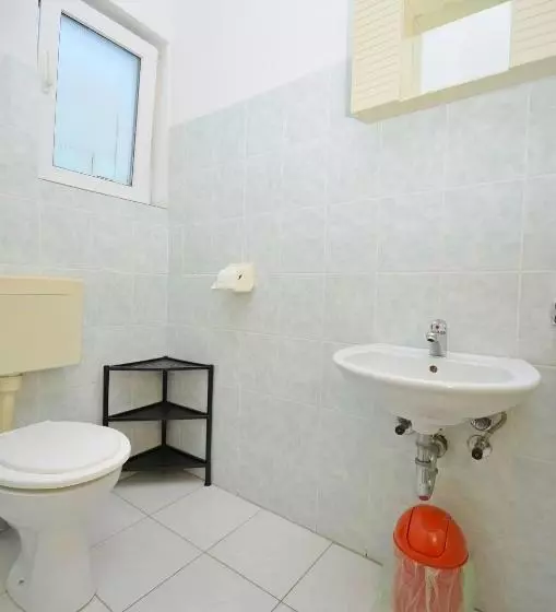 Apartment And Rooms Ivana