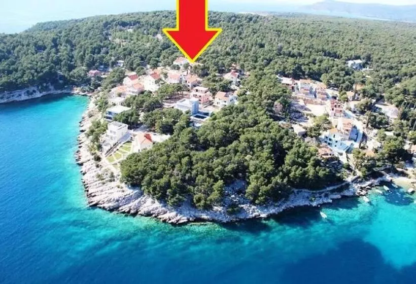 Apartment Deni 70m From Beach