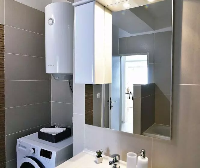 Apartment Fran Green & Blue