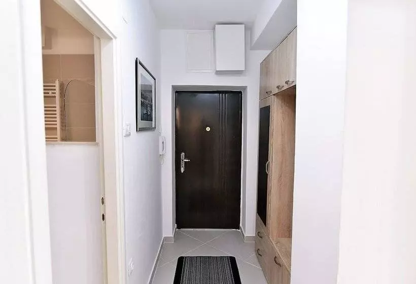 Apartment Fran Green & Blue