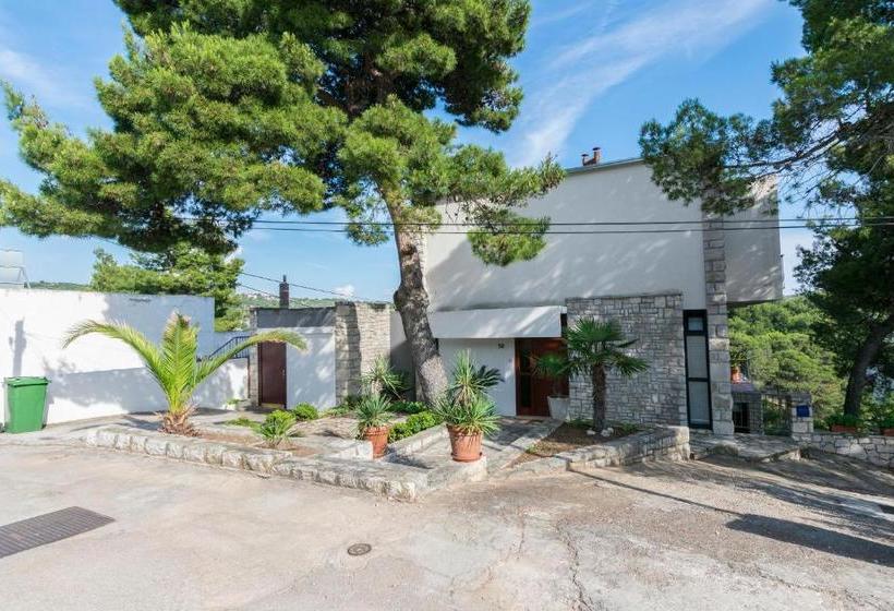 Apartment Primosten Studio