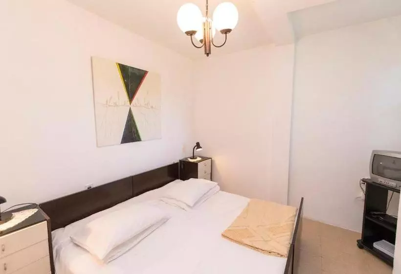 Apartment Primosten Studio