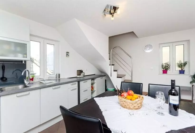 Apartment Stari Dvor