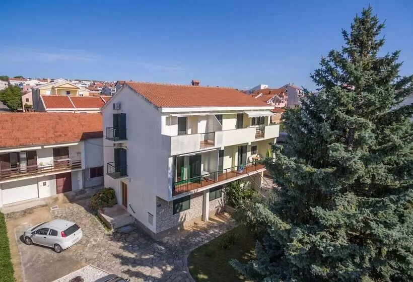 Apartments Davorka