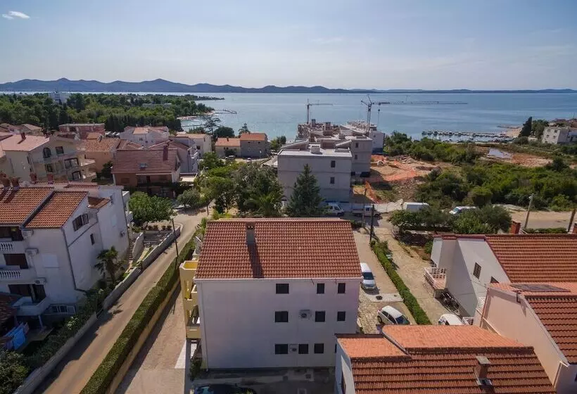 Apartments Davorka