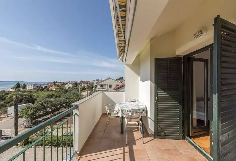 Apartments Davorka