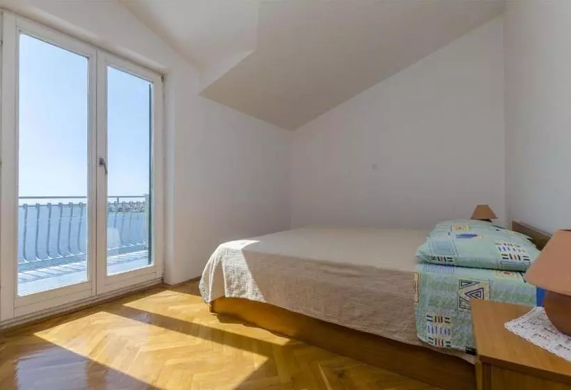 Apartments Ivan