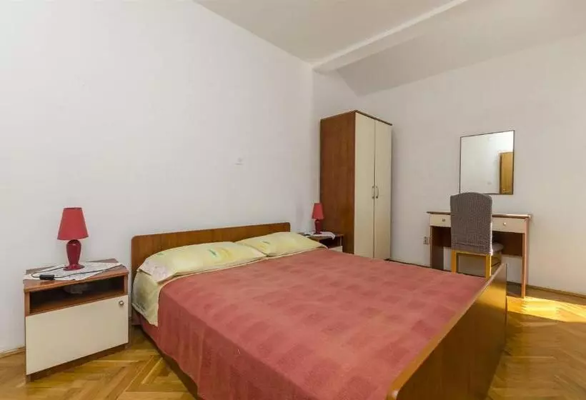 Apartments Ivan