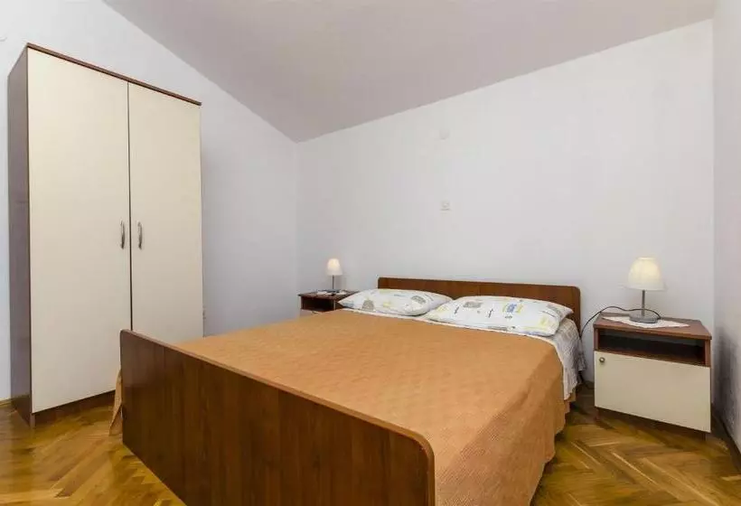 Apartments Ivan
