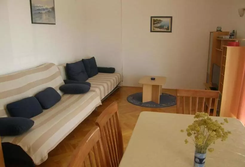 Apartmani Ljubo