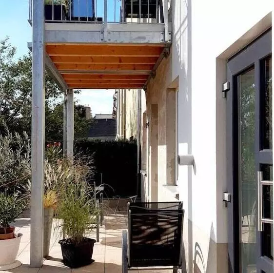 Stadtoase Geräumige Gästewohnungen Mit Balkon, Komfort, Modernität Und Ruhe, Für Monteure Geeignet
