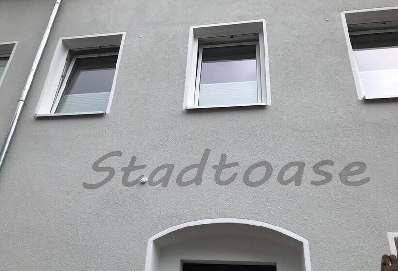 Stadtoase Geräumige Gästewohnungen Mit Balkon, Komfort, Modernität Und Ruhe, Für Monteure Geeignet