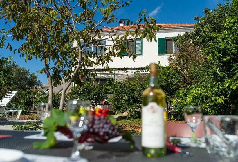 Holiday Home Villa Sahara