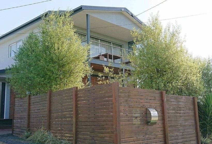 Paradise Escapes   001