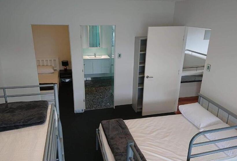 Paradise Escapes   001