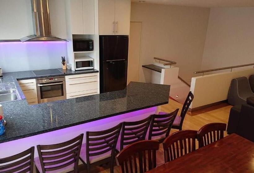 Paradise Escapes   001