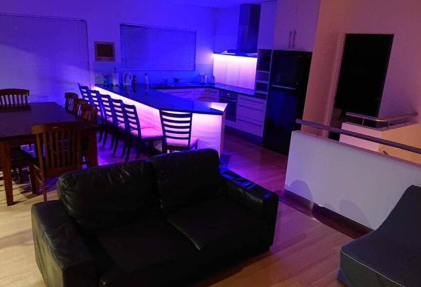 Paradise Escapes   001