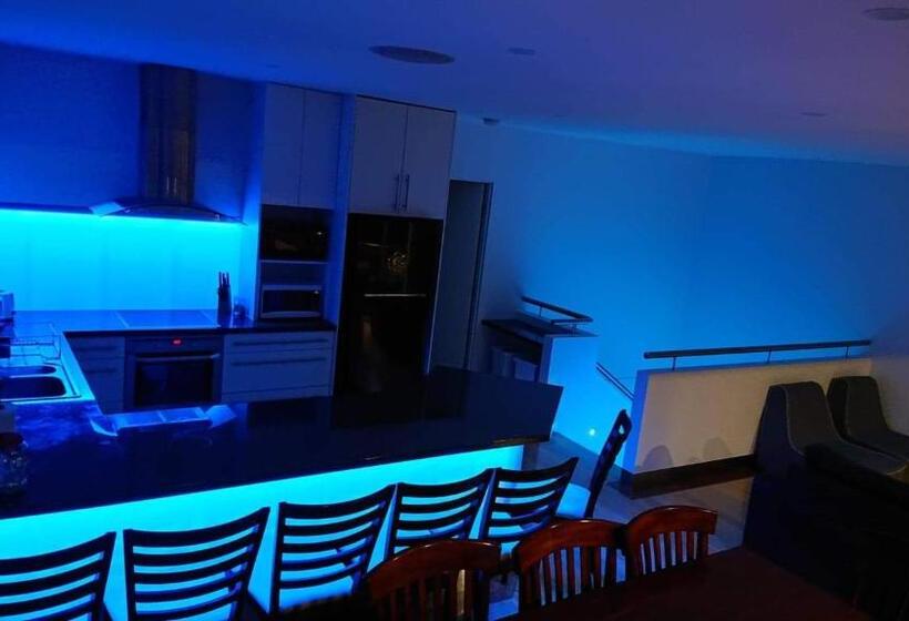 Paradise Escapes   001