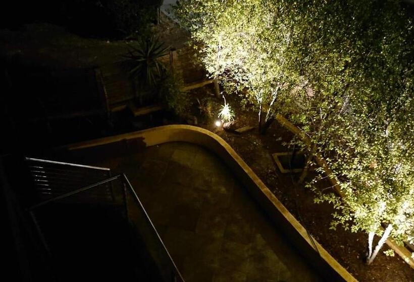 Paradise Escapes   001