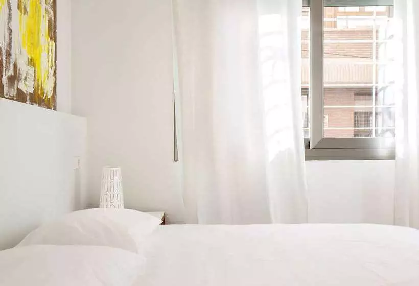 Apartamentos Click