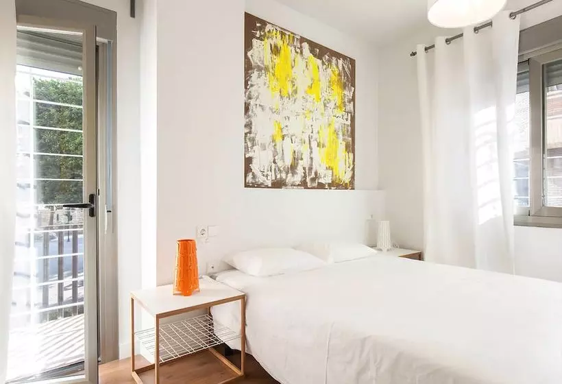 Apartamentos Click