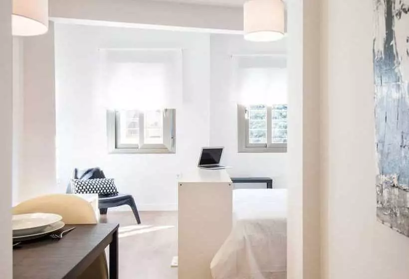 Apartamentos Click