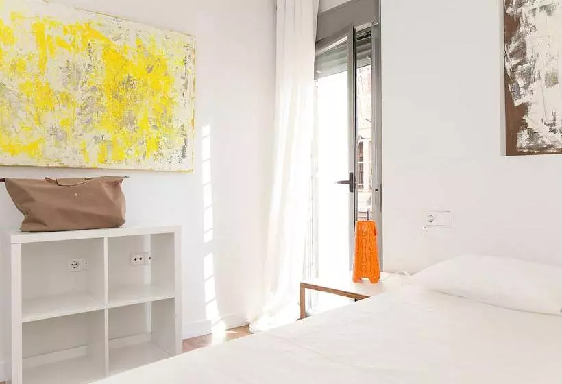 Apartamentos Click