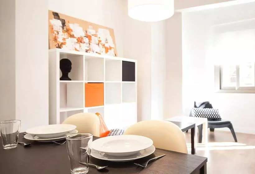 Apartamentos Click