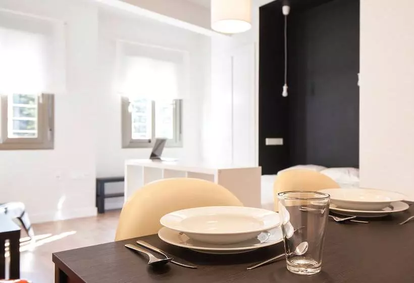 Apartamentos Click