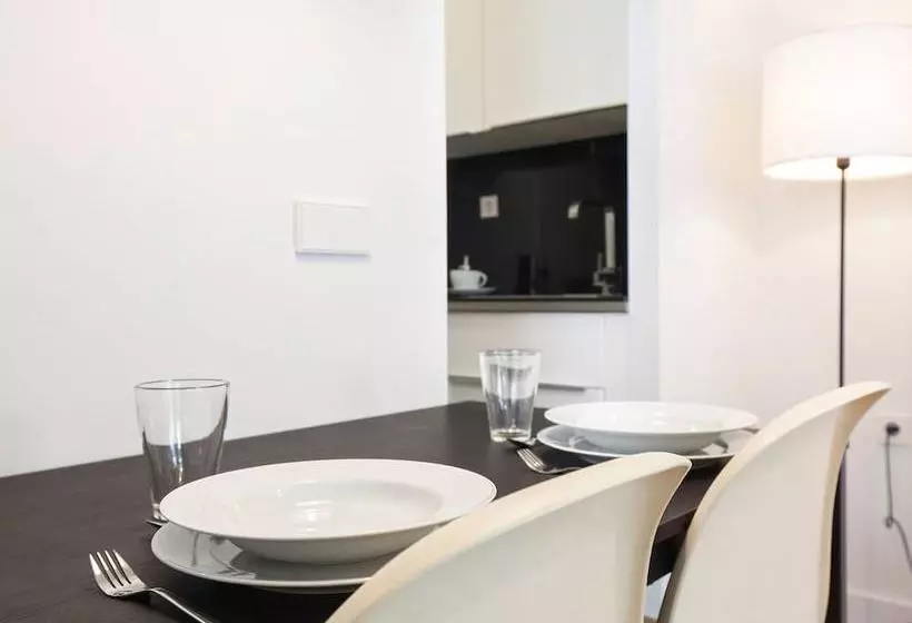 Apartamentos Click