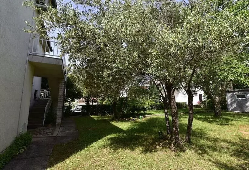 Apartment Hemingway