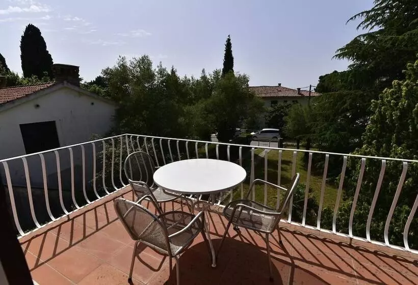 Apartment Hemingway