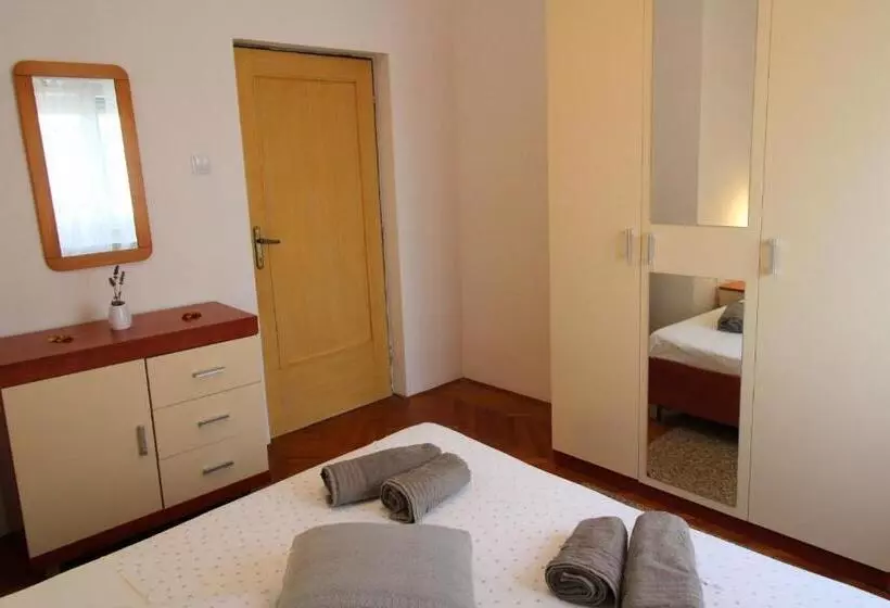 Apartment Valentina