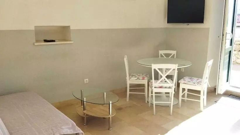 Apartments Luce I Jure