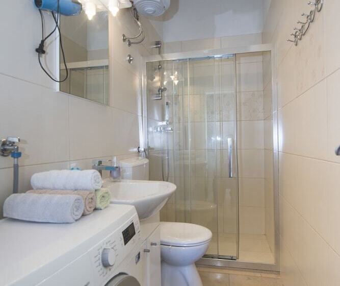 Apartments Luce I Jure