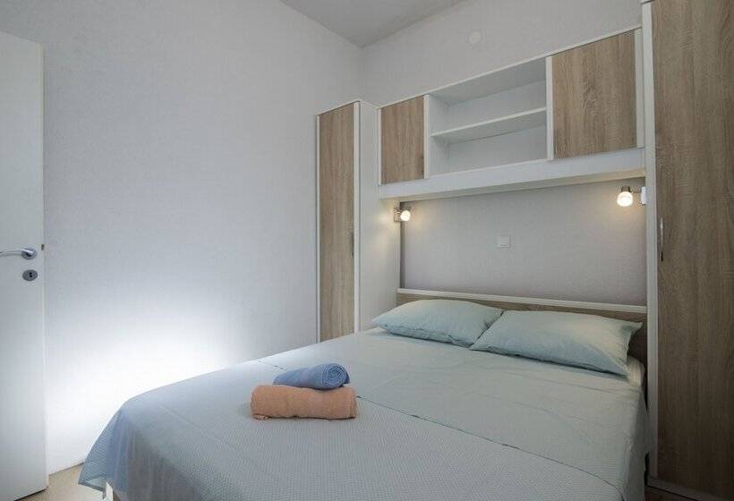 Apartments Luce I Jure