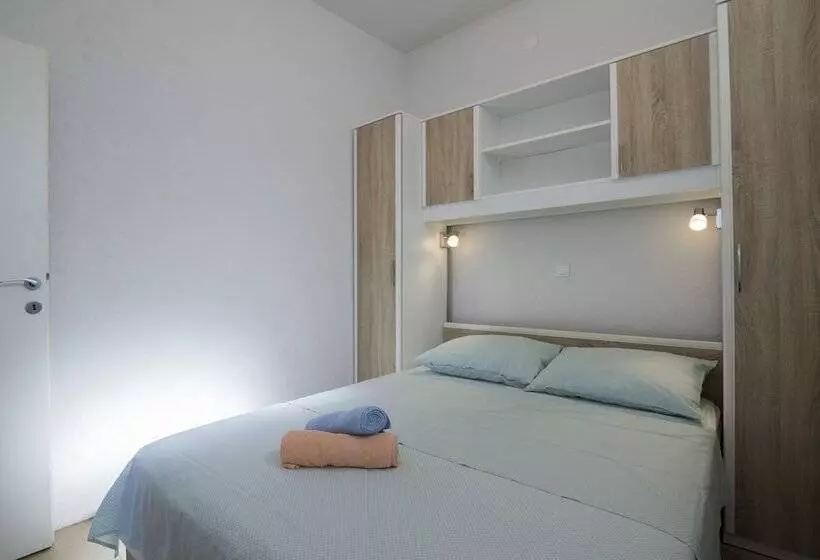 Apartments Luce I Jure
