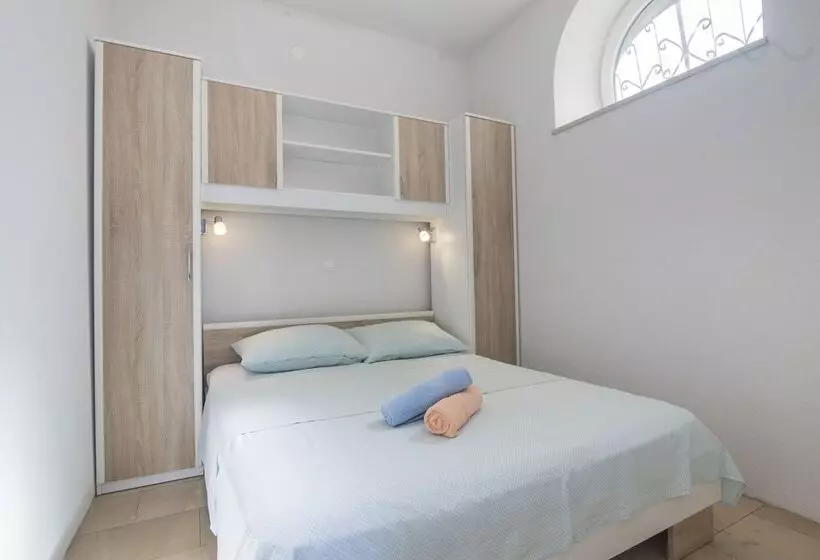 Apartments Luce I Jure