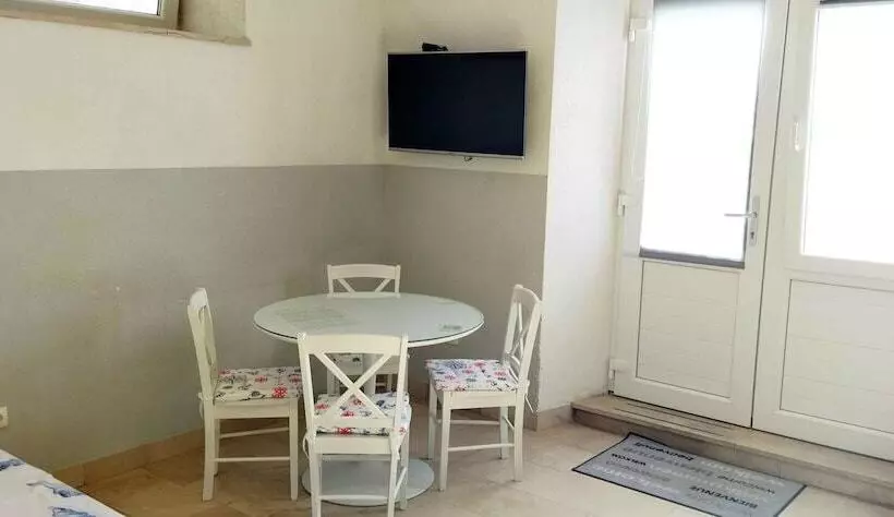 Apartments Luce I Jure