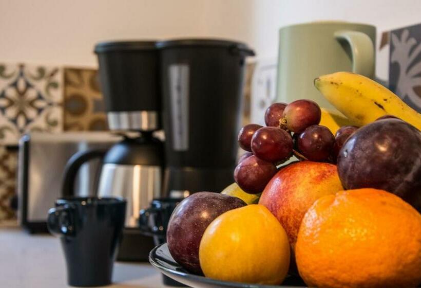 Casa Tahiche Jacuzzi, Wifi & Bbq