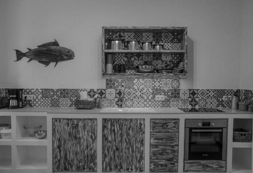 Casa Tahiche Jacuzzi, Wifi & Bbq