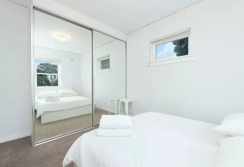 Central Bondi Apartment New