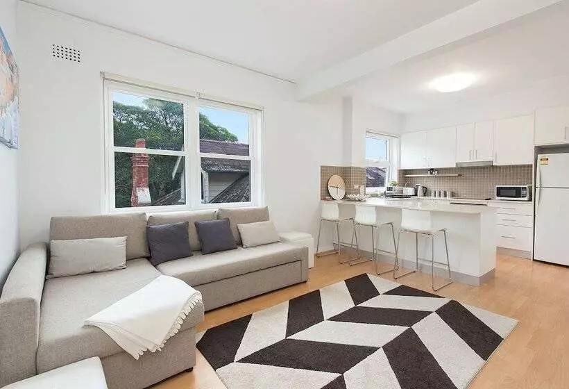 Central Bondi Apartment New