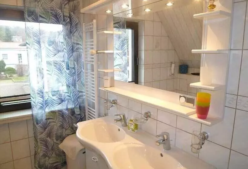 Ferienhaus Dünengras   Strand 300m   Freistehend